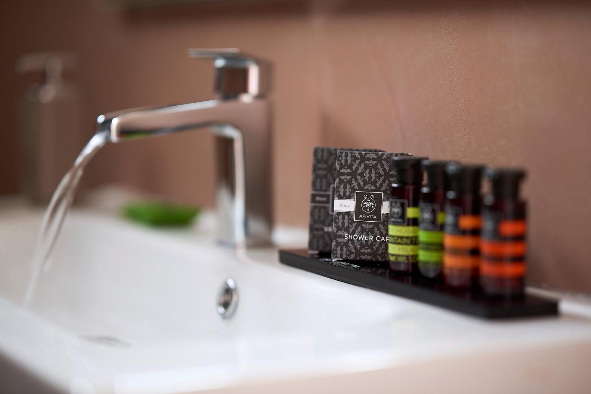 Elaia Luxury Suites Lagonisi Ngoại thất bức ảnh